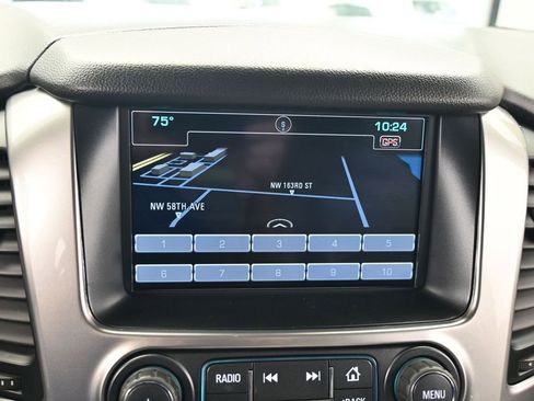 Used 2020 Chevrolet Suburban LT image 19