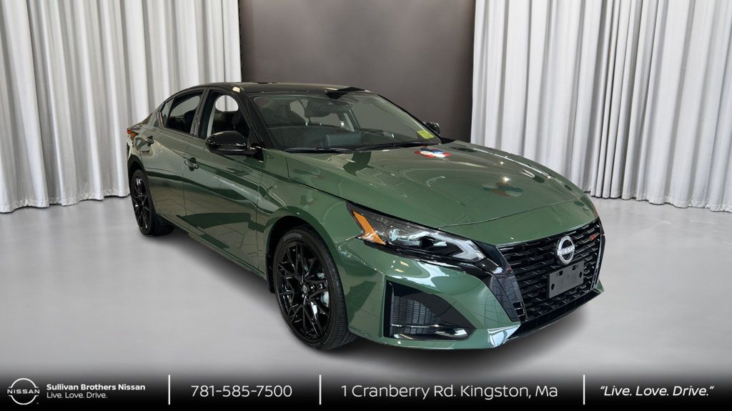 New 2026 Nissan Altima 2.5 SR w/ SR Midnight Edition Package AWD/4WD image 3