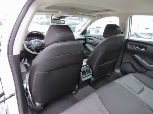 New 2026 Honda Accord SE image 13