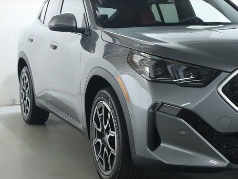 Used 2025 BMW X2 xDrive28i AWD/4WD image 10