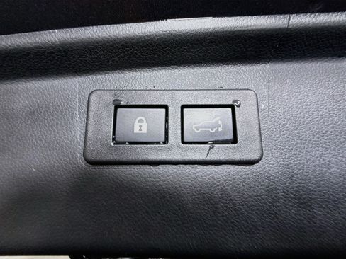 Used 2023 Subaru Outback Premium AWD/4WD image 43
