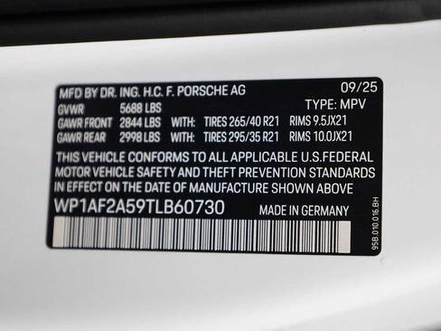 New 2026 Porsche Macan GTS image 43