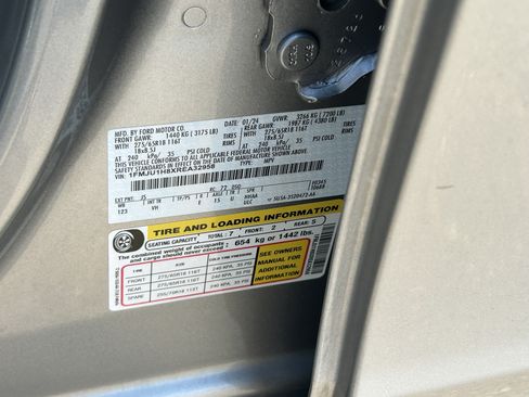 Used 2024 Ford Expedition XLT RWD image 35