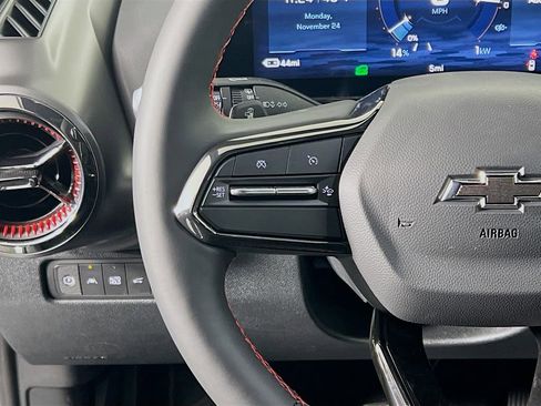 New 2026 Chevrolet Equinox EV RS image 10