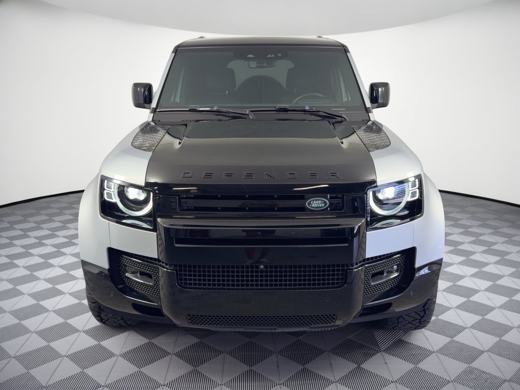 Used 2024 Land Rover Defender 110 X AWD/4WD image 6