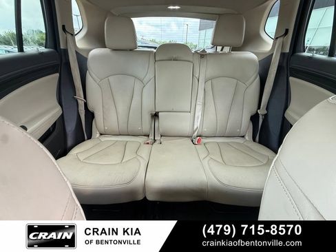 Used 2017 Buick Envision Essence FWD image 28