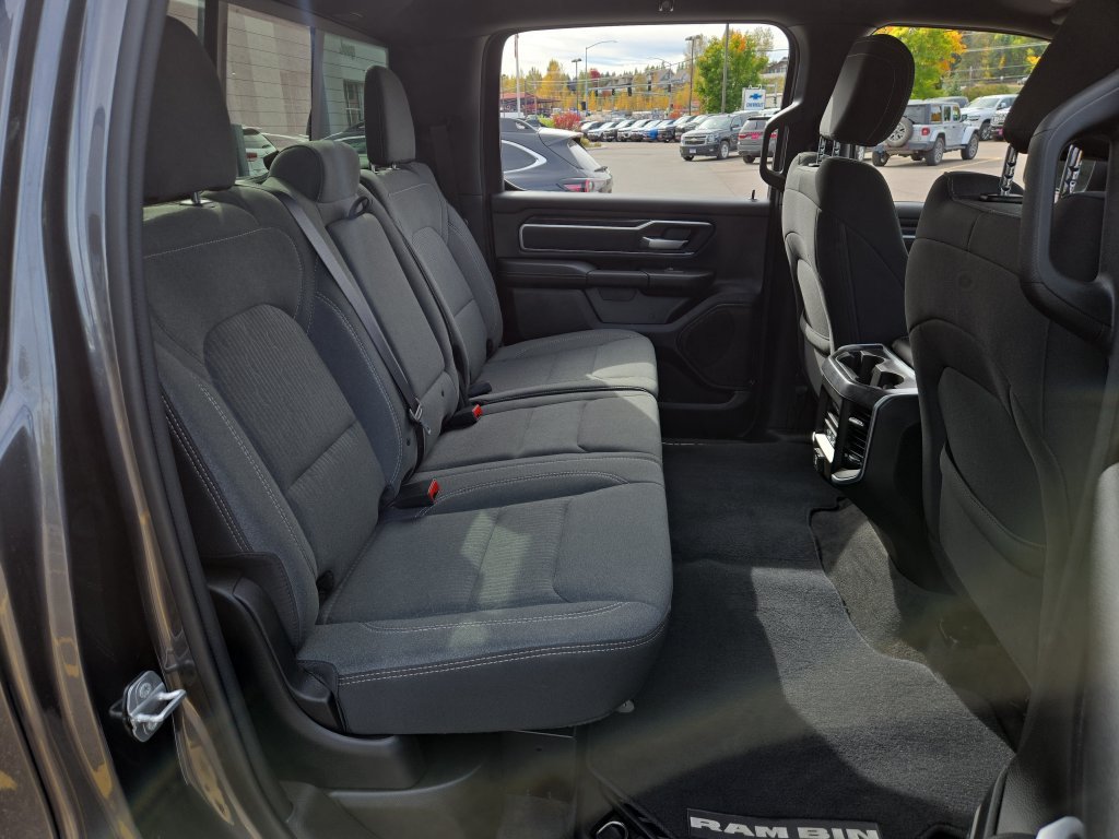 Used 2022 RAM 1500 Big Horn AWD/4WD image 16