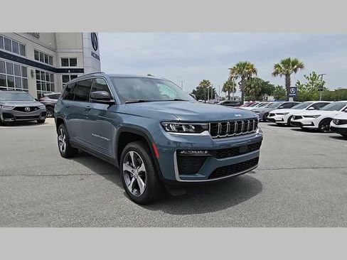 Used 2026 Jeep Grand Cherokee L Limited w/ Trailer Tow Package AWD/4WD image 33