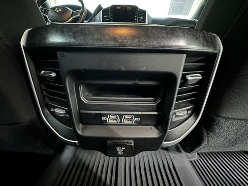 Used 2022 RAM 2500 Big Horn w/ Level B Equipment Group AWD/4WD image 19
