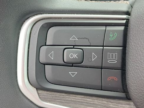 Used 2023 Jeep Wagoneer L Series II AWD/4WD image 24
