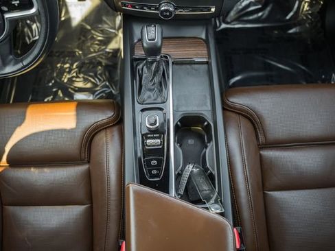 Used 2021 Volvo XC60 T5 Inscription w/ Advanced Package image 28