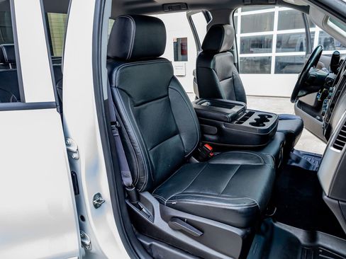 Used 2017 Chevrolet Silverado 1500 LT image 29