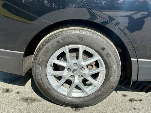 Used 2024 Chevrolet Equinox LT w/ LPO, Floor Liner Package image 30