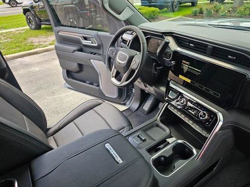 New 2026 GMC Sierra 2500 Denali w/ Denali Reserve Package AWD/4WD image 22