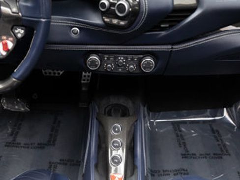 Used 2018 Ferrari 488 Spider image 90