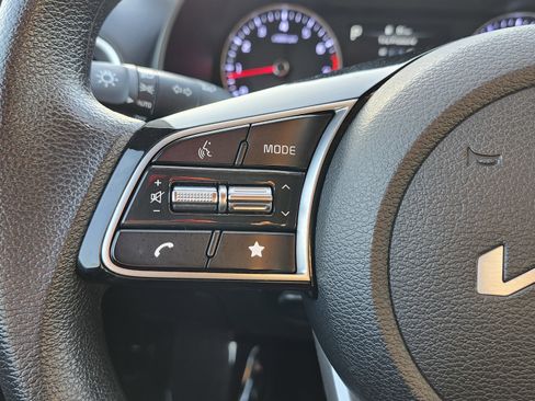 Used 2023 Kia Forte LXS image 30