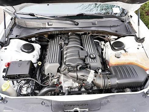 Used 2019 Dodge Charger Scat Pack w/ Stars & Stripes Edition image 40