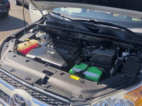 Used 2010 Toyota RAV4 Limited image 28