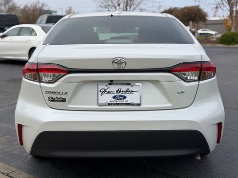 Used 2024 Toyota Corolla LE image 7