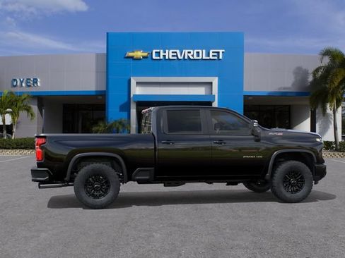New 2026 Chevrolet Silverado 2500 ZR2 AWD/4WD image 6