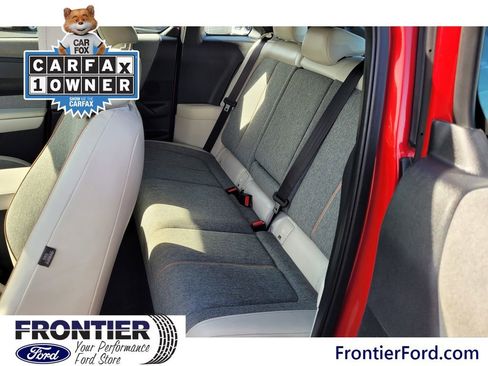 Used 2022 MAZDA MX-30 Electric w/ Premium Plus Pkg image 11