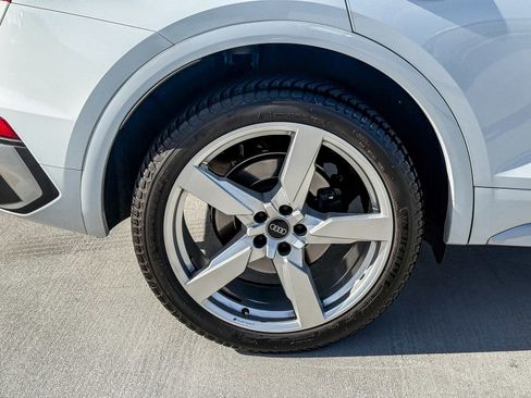 Used 2022 Audi SQ5 Premium w/ Convenience Package image 12