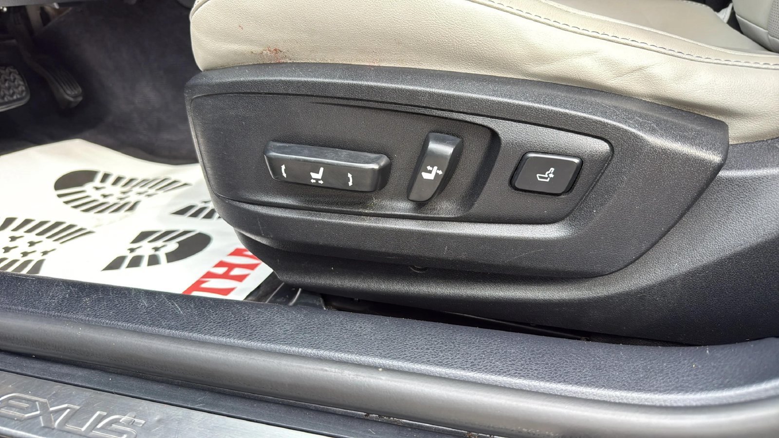 Used 2015 Lexus ES 350 w/ Premium Package FWD image 11