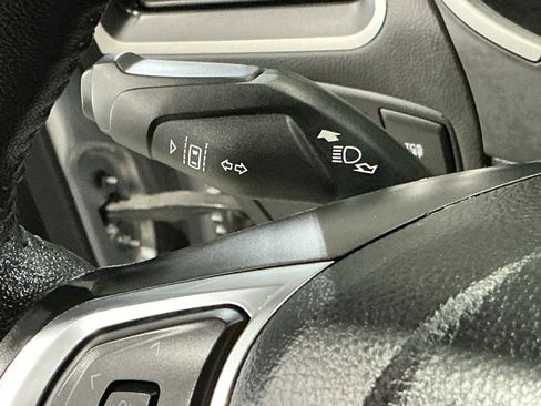 Used 2021 Ford Edge SEL image 16