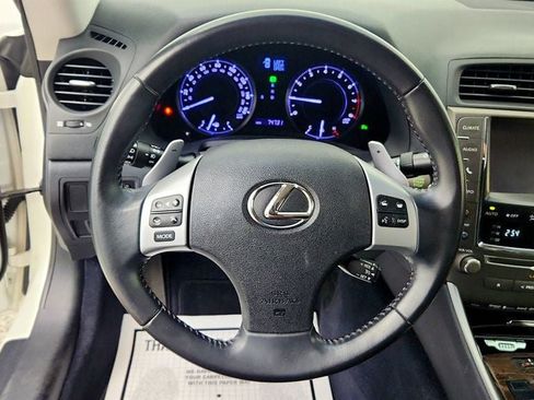 Used 2013 Lexus IS 250C w/ Luxury Pkg RWD image 14