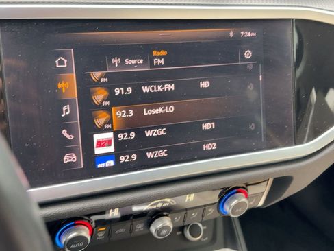 Used 2021 Audi Q3 2.0T Premium Plus w/ Premium Plus Package image 22