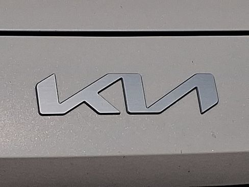 Used 2023 Kia Forte LXS FWD image 28