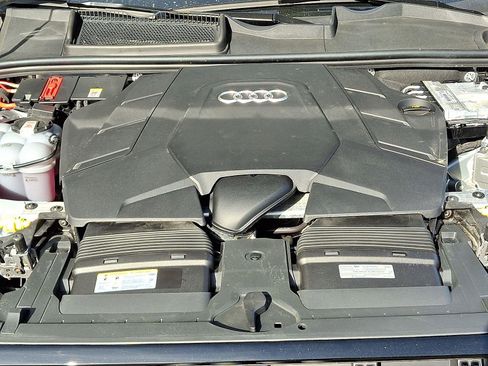 Used 2025 Audi Q7 3.0T Premium Plus w/ Premium Plus Package AWD/4WD image 28