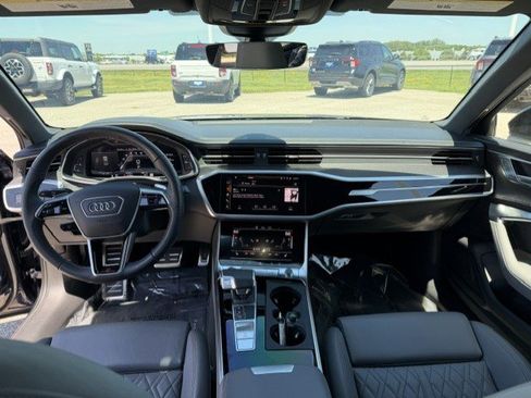 Used 2025 Audi S6 Premium Plus w/ Premium Plus Package AWD/4WD image 31