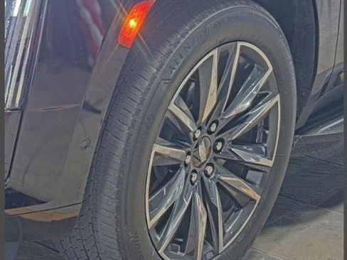 Used 2023 Cadillac Escalade Sport image 8