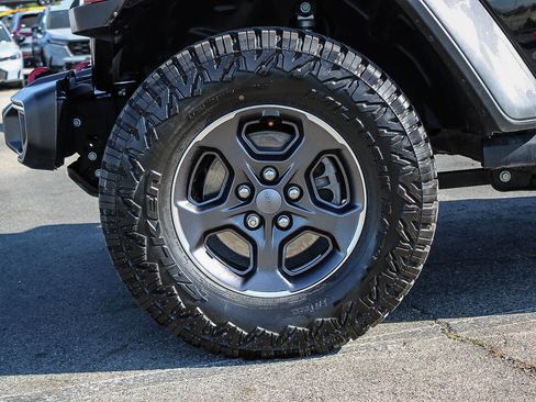 Used 2021 Jeep Gladiator Rubicon image 9