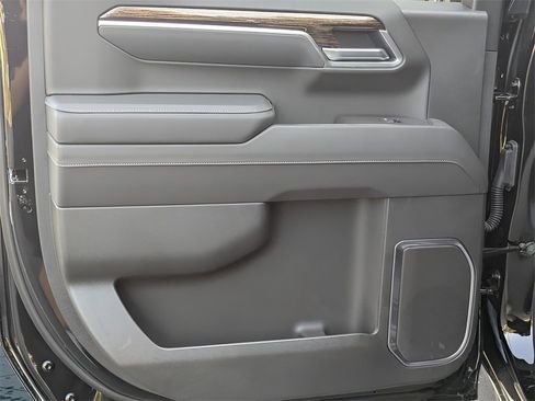 New 2026 GMC Sierra 1500 Elevation image 12