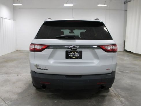 Used 2021 Chevrolet Traverse RS FWD image 8