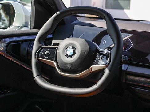 Certified 2025 BMW X3 xDrive30i w/ Convenience Package image 15