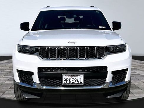 Certified 2024 Jeep Grand Cherokee L Laredo image 4