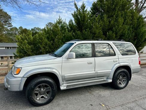 Used 2000 Toyota 4Runner Limited image 2