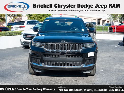 New 2025 Jeep Grand Cherokee L Laredo image 2