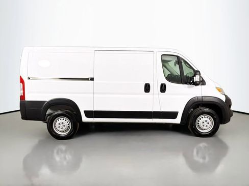 Used 2025 RAM ProMaster 2500 w/ Safety Group image 8