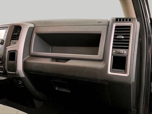 Used 2015 RAM 1500 Express AWD/4WD image 16