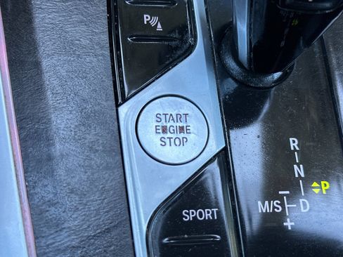 Used 2022 BMW X5 sDrive40i w/ Parking Assistance Package image 24