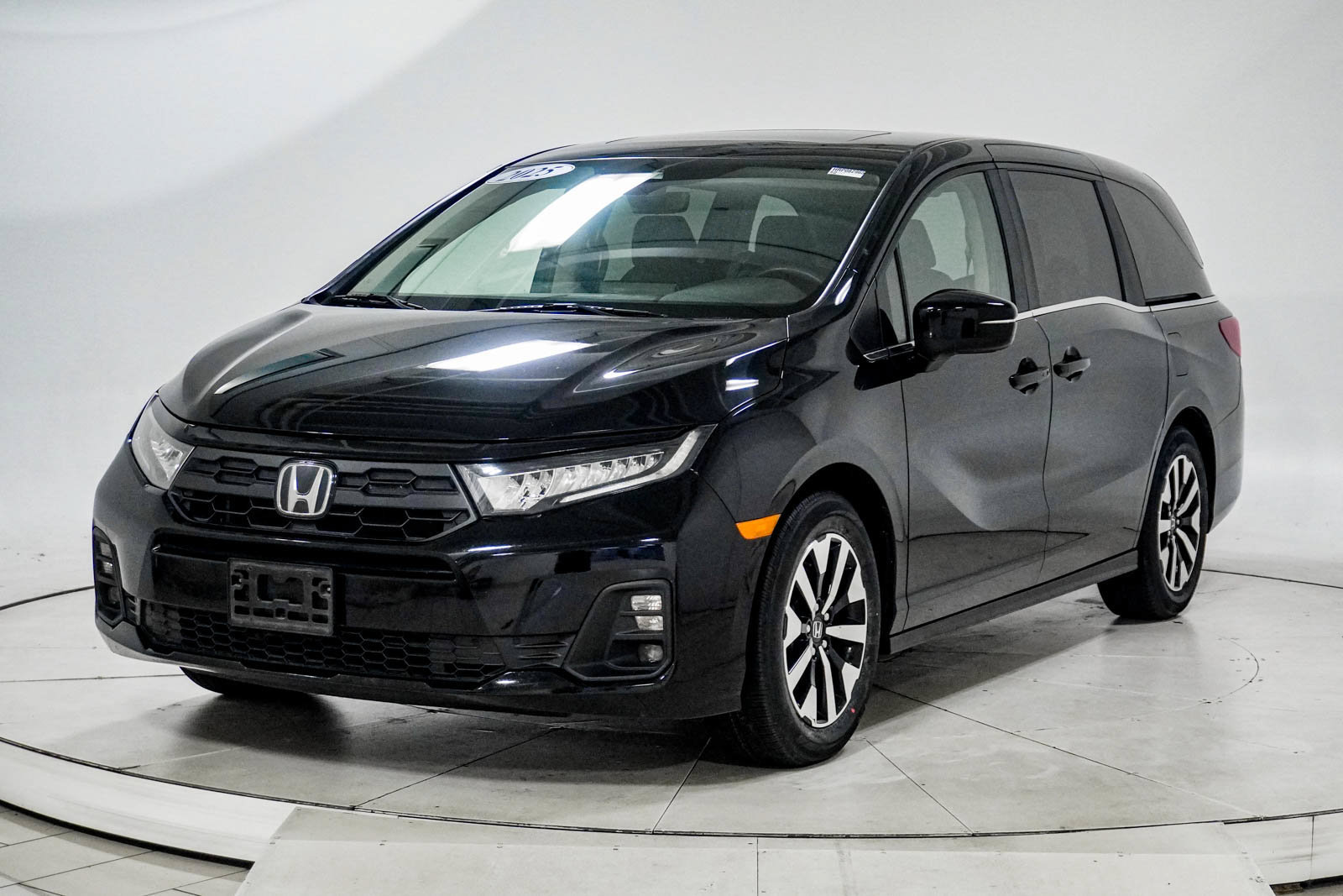 Used 2025 Honda Odyssey EX-L image 3