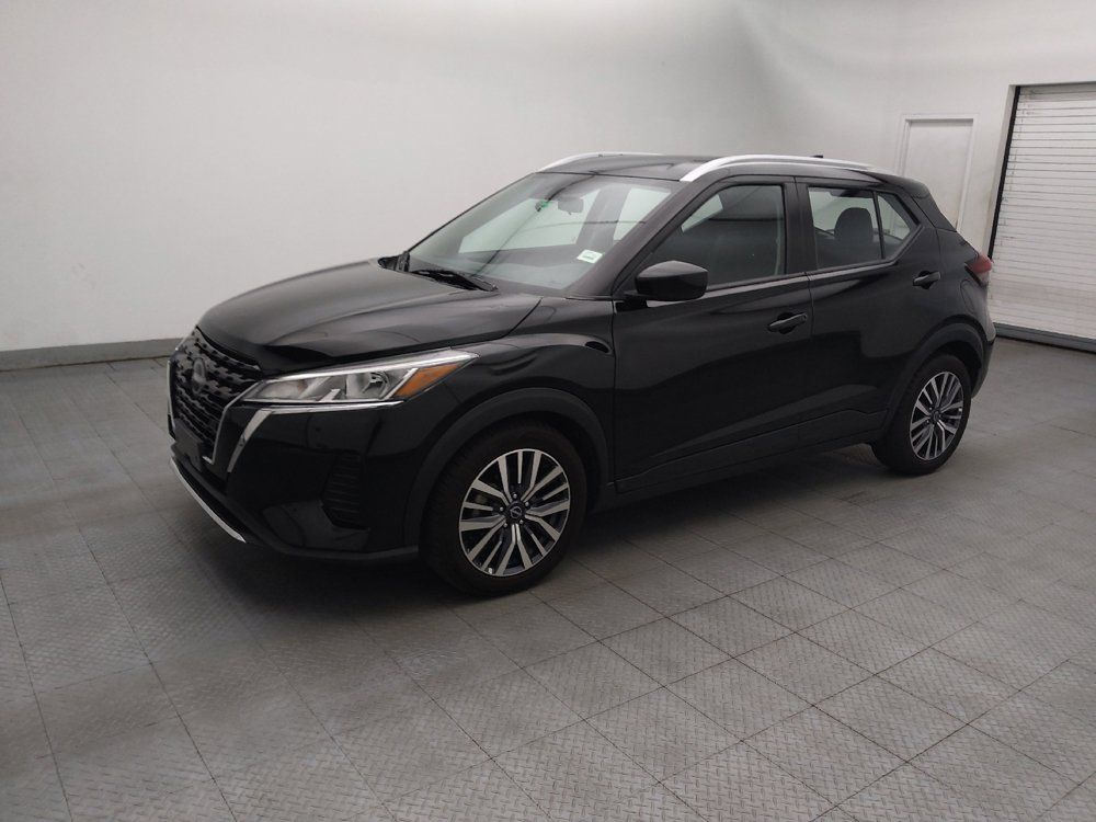 Used 2023 Nissan Kicks SV FWD image 2