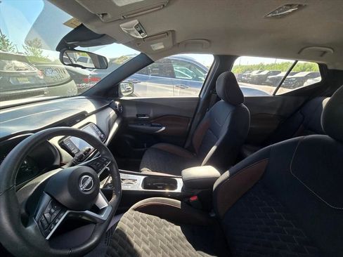 Used 2022 Nissan Kicks SR image 4