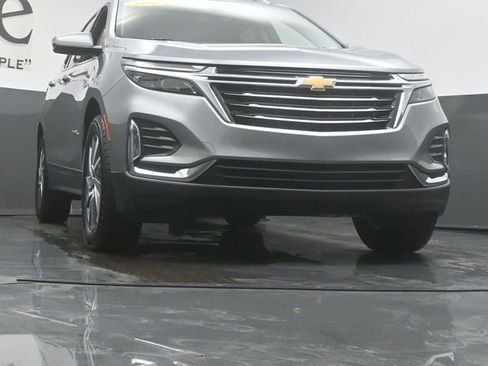 Used 2023 Chevrolet Equinox Premier image 3