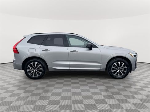 Certified 2025 Volvo XC60 B5 Plus image 3
