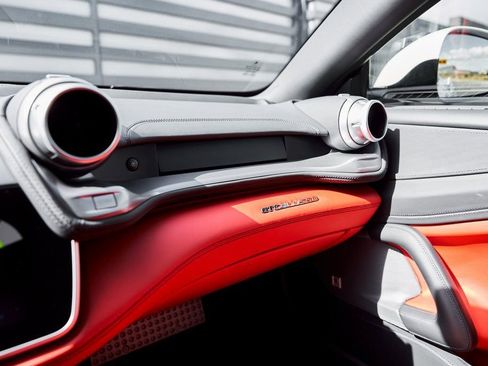 Used 2019 Ferrari GTC4Lusso image 79